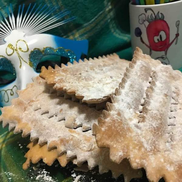 I CRUSTULI – LE&nbsp;CHIACCHERE